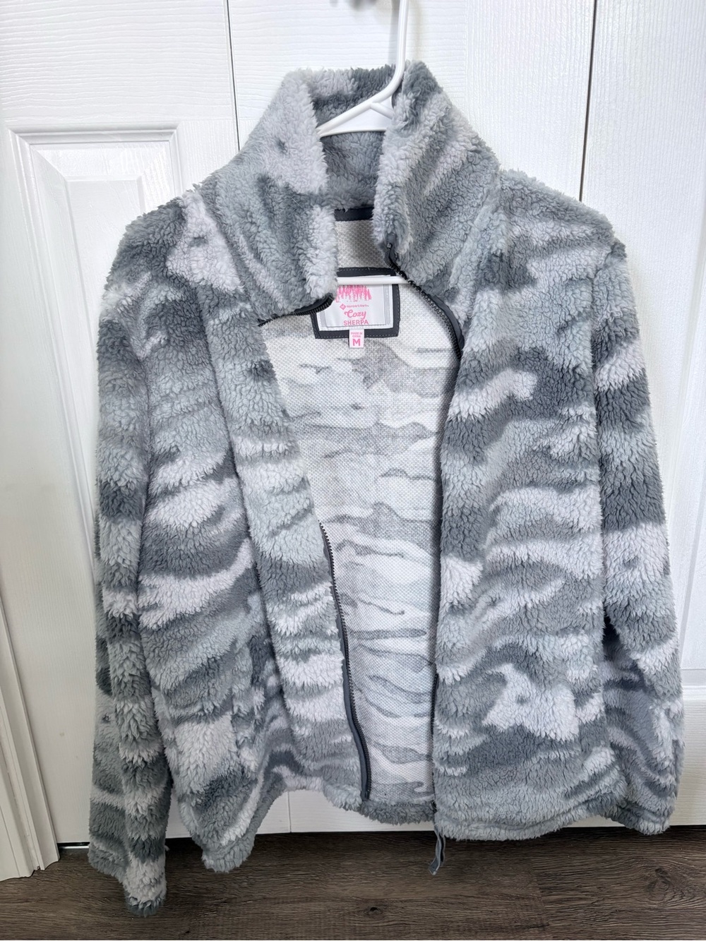 Cozy Gray Camo Sherpa Zip-Up Jacket - Women's